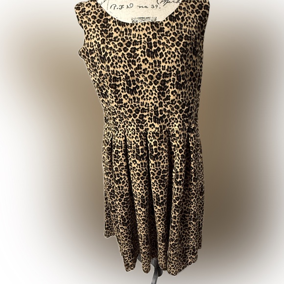 LINDY BOP ROCKABILLY LEOPARD DRESS - Picture 4 of 11